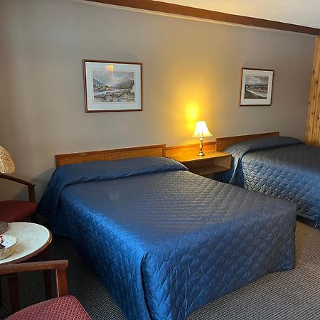 Glacier View Inn Haines Junction Exterior foto